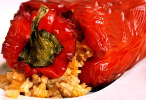 Plato pimiento relleno de arroz
