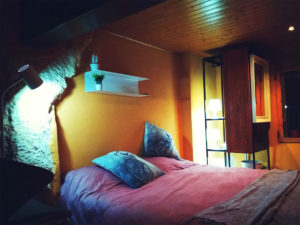 Casa rural Mon mossen, habitación
